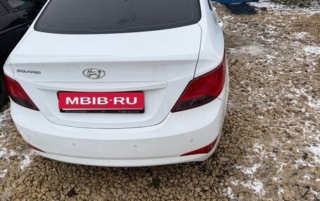 Hyundai Solaris II рестайлинг, 2015 год, 1 000 000 рублей, 8 фотография