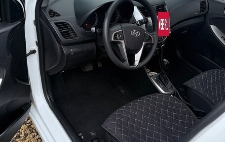 Hyundai Solaris II рестайлинг, 2015 год, 1 000 000 рублей, 4 фотография