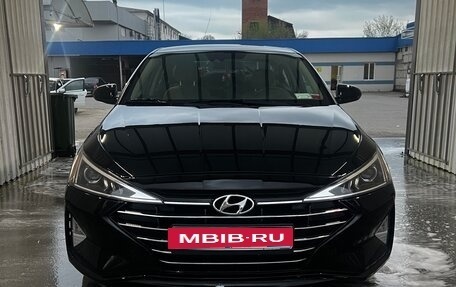 Hyundai Elantra VI рестайлинг, 2019 год, 1 600 000 рублей, 10 фотография