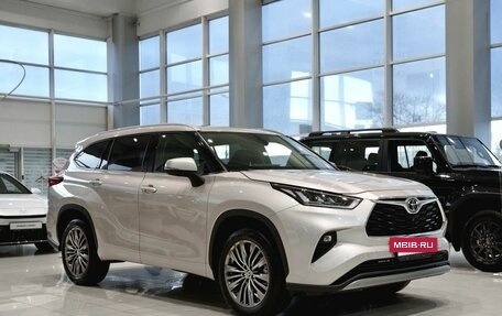 Toyota Highlander, 2025 год, 6 400 000 рублей, 3 фотография