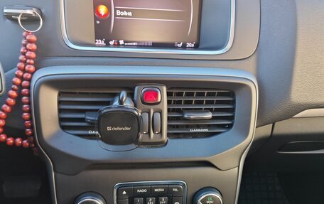 Volvo V40 II рестайлинг, 2018 год, 1 490 000 рублей, 9 фотография