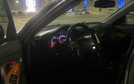 Toyota Camry, 2011 год, 1 500 000 рублей, 2 фотография