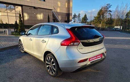 Volvo V40 II рестайлинг, 2018 год, 1 490 000 рублей, 4 фотография