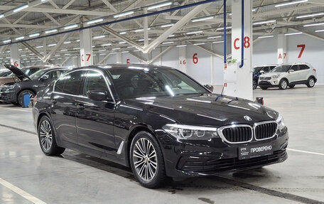 BMW 5 серия, 2019 год, 3 830 000 рублей, 7 фотография