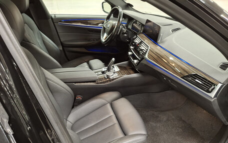 BMW 5 серия, 2019 год, 3 830 000 рублей, 15 фотография