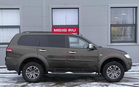 Mitsubishi Pajero Sport II рестайлинг, 2015 год, 1 650 000 рублей, 3 фотография