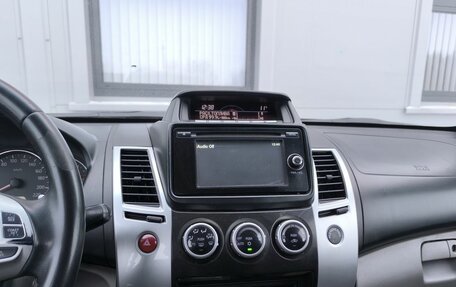 Mitsubishi Pajero Sport II рестайлинг, 2015 год, 1 650 000 рублей, 11 фотография