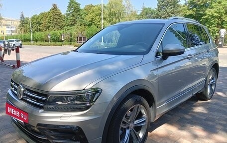 Volkswagen Tiguan II, 2019 год, 3 550 000 рублей, 3 фотография