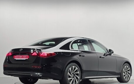 Mercedes-Benz E-Класс, 2025 год, 9 990 000 рублей, 3 фотография