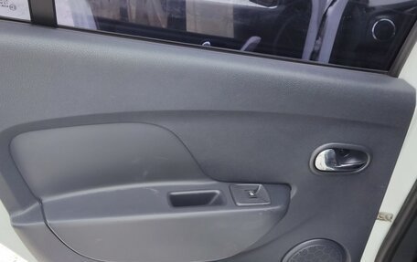 Renault Sandero II рестайлинг, 2016 год, 850 000 рублей, 20 фотография