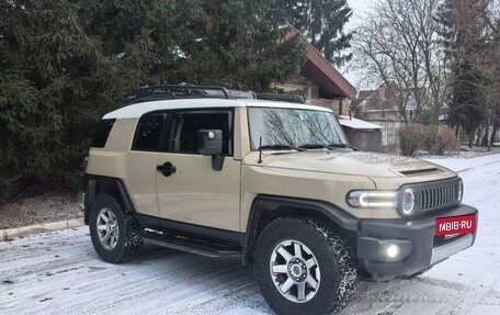 Toyota FJ Cruiser, 2021 год, 9 900 000 рублей, 6 фотография