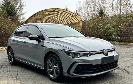 Volkswagen Golf VIII, 2022 год, 2 000 000 рублей, 3 фотография