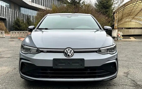 Volkswagen Golf VIII, 2022 год, 2 000 000 рублей, 2 фотография