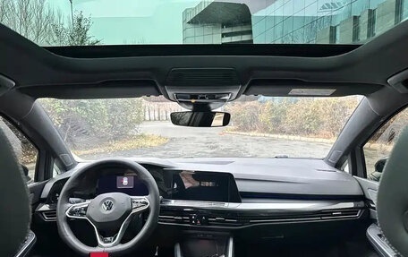 Volkswagen Golf VIII, 2022 год, 2 000 000 рублей, 9 фотография