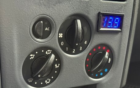 Renault Logan I, 2006 год, 384 000 рублей, 17 фотография