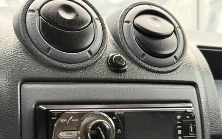 Renault Logan I, 2006 год, 384 000 рублей, 19 фотография