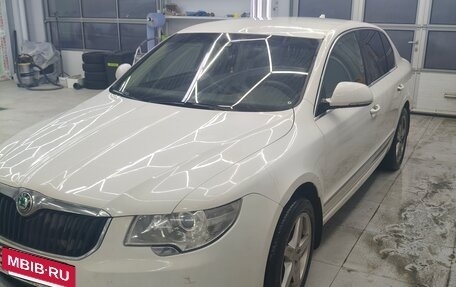 Skoda Superb III рестайлинг, 2011 год, 950 000 рублей, 2 фотография