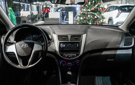 Hyundai Solaris II рестайлинг, 2012 год, 785 000 рублей, 10 фотография