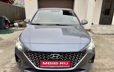 Hyundai Solaris II рестайлинг, 2021 год, 1 520 000 рублей, 1 фотография