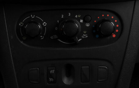 Renault Logan II, 2021 год, 999 000 рублей, 12 фотография