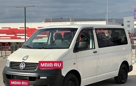 Volkswagen Transporter T5 рестайлинг, 2006 год, 1 417 000 рублей, 8 фотография