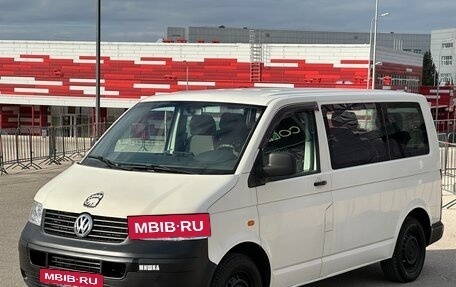 Volkswagen Transporter T5 рестайлинг, 2006 год, 1 417 000 рублей, 9 фотография