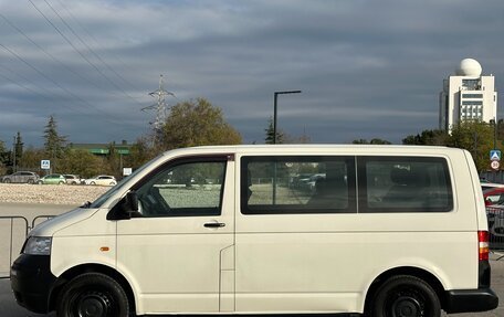 Volkswagen Transporter T5 рестайлинг, 2006 год, 1 417 000 рублей, 16 фотография