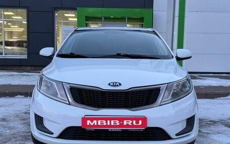 KIA Rio III рестайлинг, 2013 год, 850 000 рублей, 2 фотография