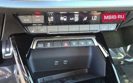 Audi RS 3, 2025 год, 10 735 000 рублей, 26 фотография