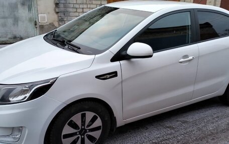 KIA Rio III рестайлинг, 2014 год, 830 000 рублей, 3 фотография