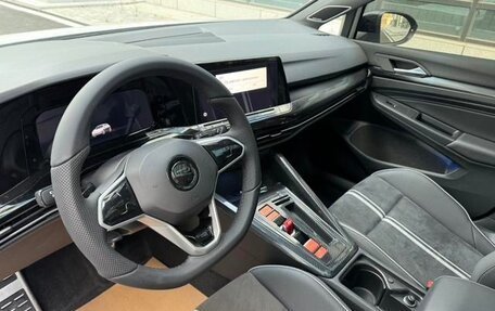 Volkswagen Golf VIII, 2022 год, 1 510 000 рублей, 6 фотография