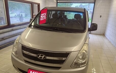 Hyundai Grand Starex Grand Starex I рестайлинг 2, 2010 год, 899 000 рублей, 2 фотография