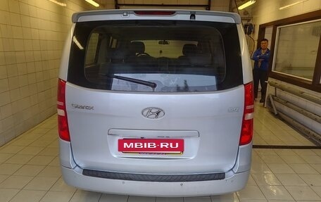 Hyundai Grand Starex Grand Starex I рестайлинг 2, 2010 год, 899 000 рублей, 3 фотография