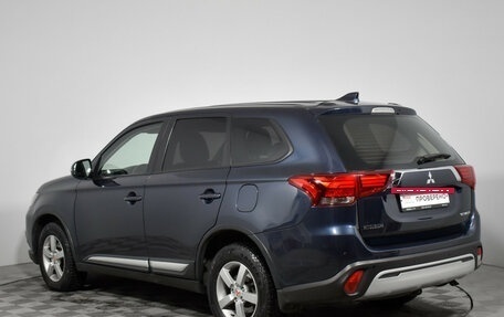 Mitsubishi Outlander III рестайлинг 3, 2019 год, 1 680 000 рублей, 7 фотография