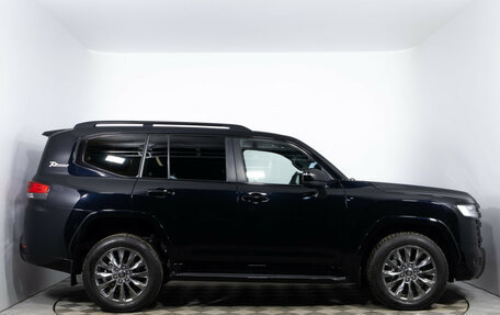 Toyota Land Cruiser, 2023 год, 12 700 000 рублей, 4 фотография