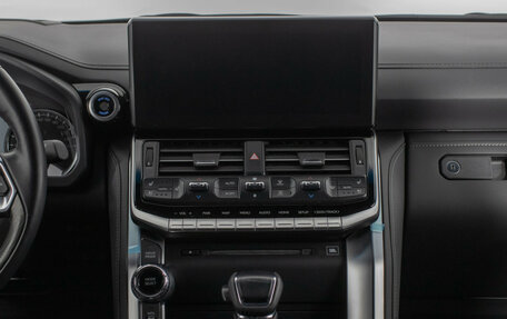 Toyota Land Cruiser, 2023 год, 12 700 000 рублей, 14 фотография