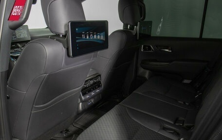 Toyota Land Cruiser, 2023 год, 12 700 000 рублей, 11 фотография