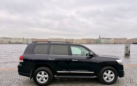 Toyota Land Cruiser 200, 2016 год, 5 250 000 рублей, 7 фотография