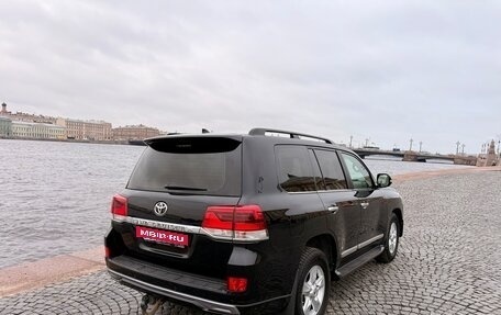 Toyota Land Cruiser 200, 2016 год, 5 250 000 рублей, 5 фотография