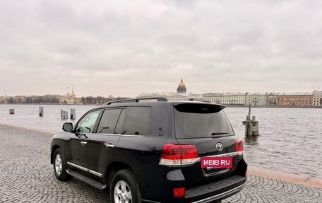 Toyota Land Cruiser 200, 2016 год, 5 250 000 рублей, 4 фотография