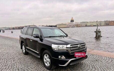 Toyota Land Cruiser 200, 2016 год, 5 250 000 рублей, 9 фотография