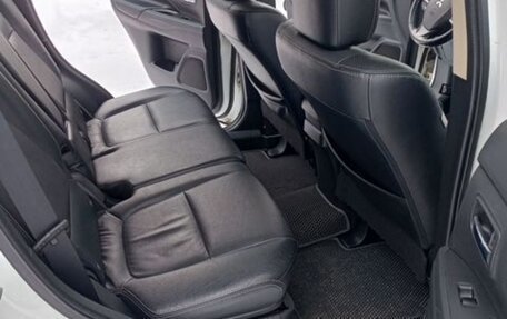 Mitsubishi Outlander III рестайлинг 3, 2014 год, 1 550 000 рублей, 19 фотография