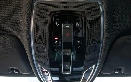 Audi S8, 2025 год, 19 850 000 рублей, 17 фотография