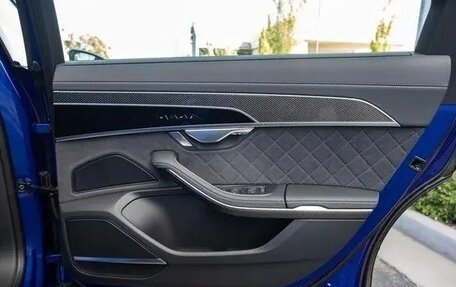 Audi S8, 2025 год, 19 850 000 рублей, 28 фотография