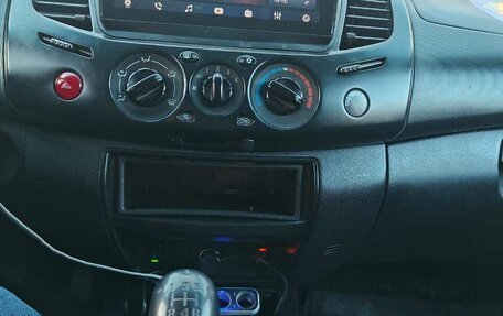 Mitsubishi L200 IV рестайлинг, 2015 год, 1 999 999 рублей, 18 фотография