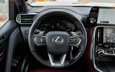 Lexus LX, 2025 год, 24 990 000 рублей, 19 фотография