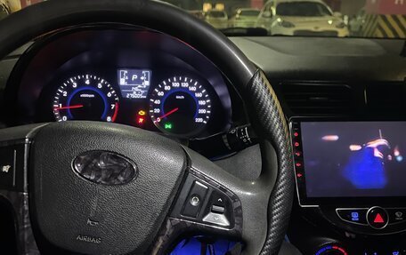 Hyundai Solaris II рестайлинг, 2015 год, 570 000 рублей, 7 фотография