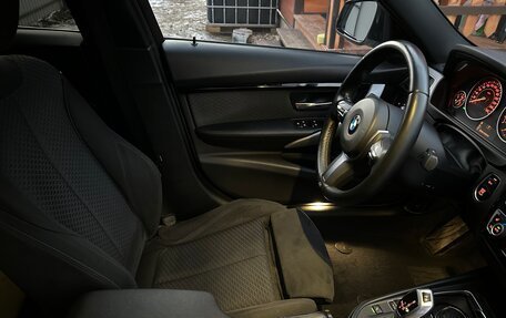 BMW 3 серия, 2018 год, 2 800 000 рублей, 11 фотография