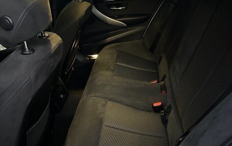 BMW 3 серия, 2018 год, 2 800 000 рублей, 15 фотография