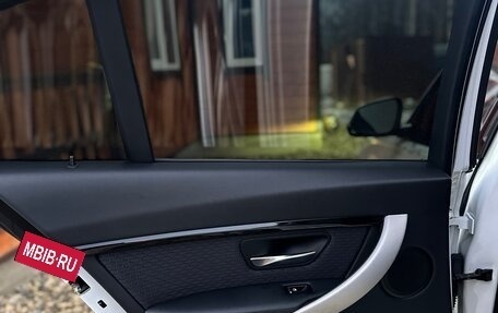 BMW 3 серия, 2018 год, 2 800 000 рублей, 16 фотография